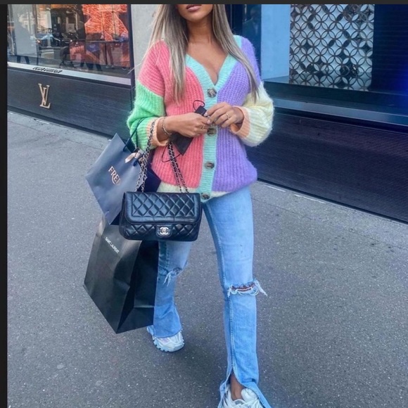 Zara high rise stretch ripped Jeans - Picture 3 of 15